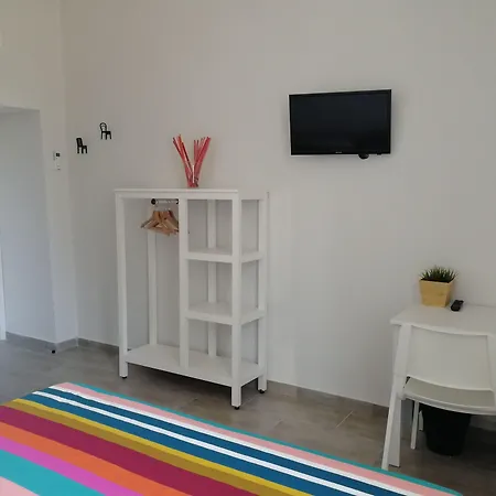 לינה וארוחת בוקר Casa Sanni 4*