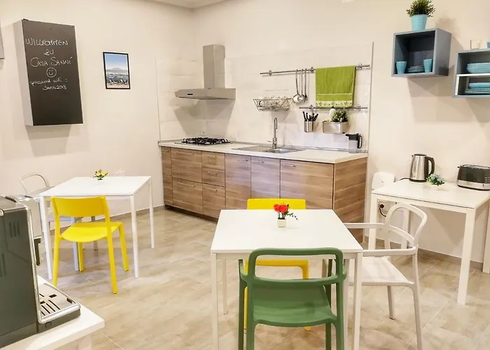 לינה וארוחת בוקר Casa Sanni 4*