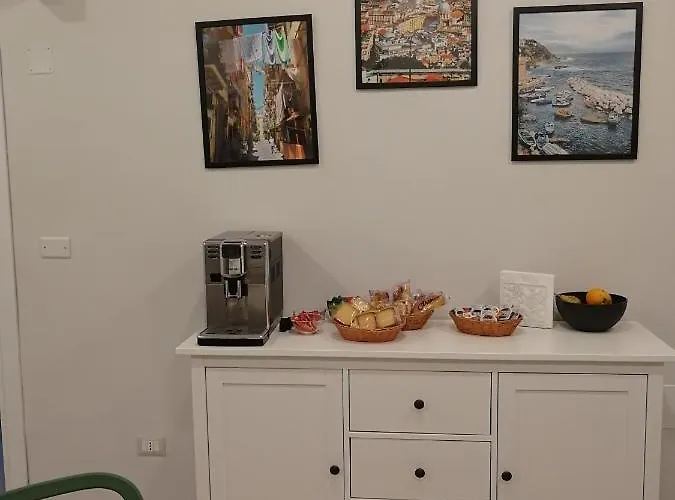 Casa Sanni 4* נאפולי