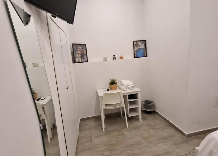 לינה וארוחת בוקר Casa Sanni 4*